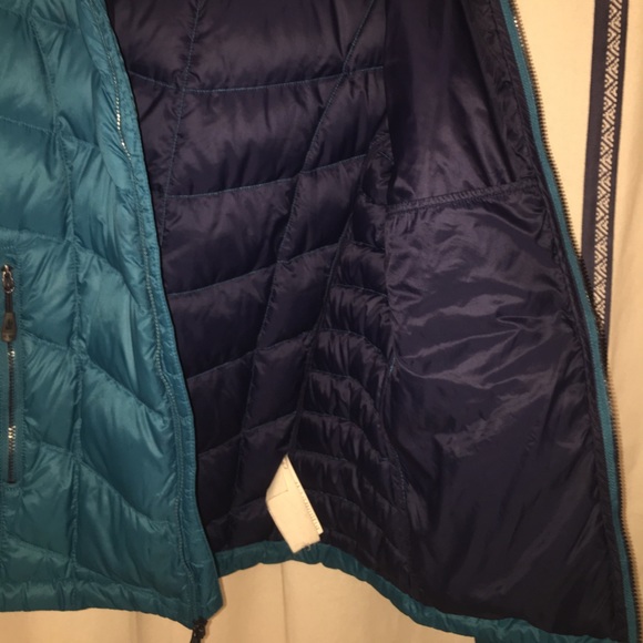 Women’s Puffy Winter Jacket - Picture 4 of 9